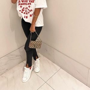 Meet your Posher, Jay